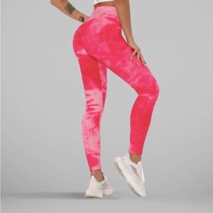 Medium Tie-Dye Gymkartel Textured Legging